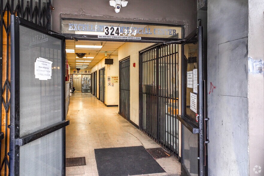 More Photos Of 324 10th St, Oakland Apartments For Sale