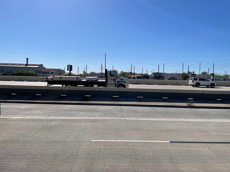More Photos Of 17800 Northwest Fwy, Houston Land For Lease