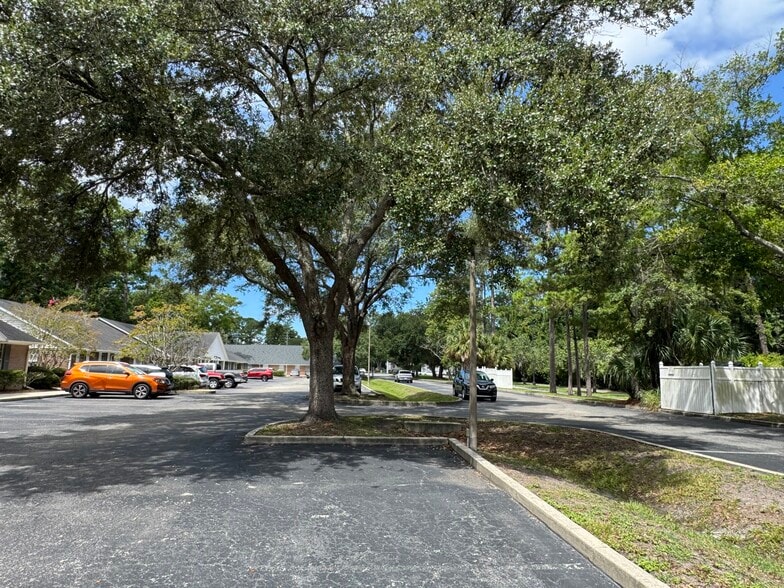 More Photos Of 3830 Williamsburg Park Blvd, Jacksonville Medical For Sale