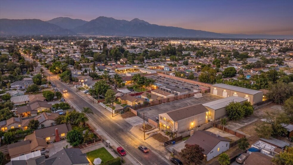 More Photos Of 11185 Roswell Ave, Pomona Warehouse For Lease