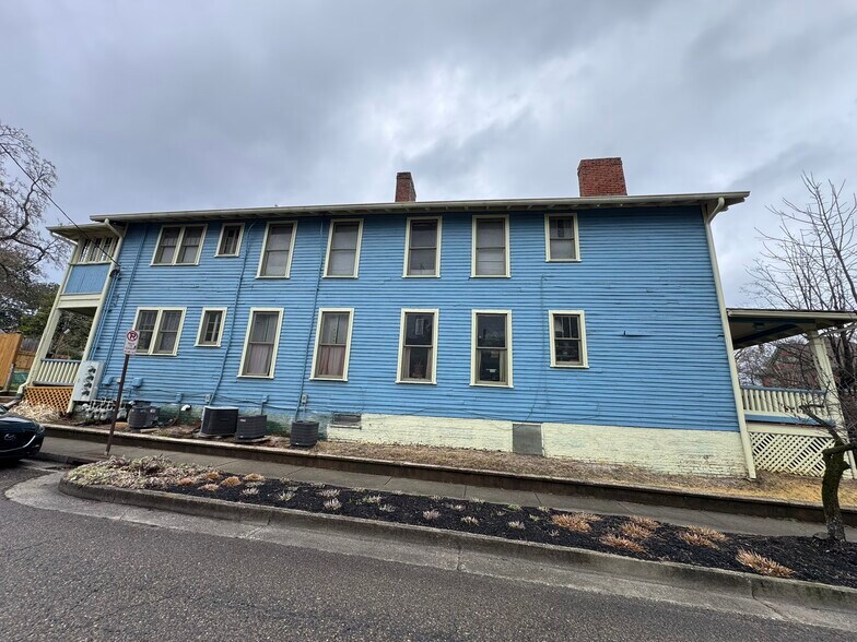 More Photos Of 903 Luttrell St, Knoxville Apartments For Sale