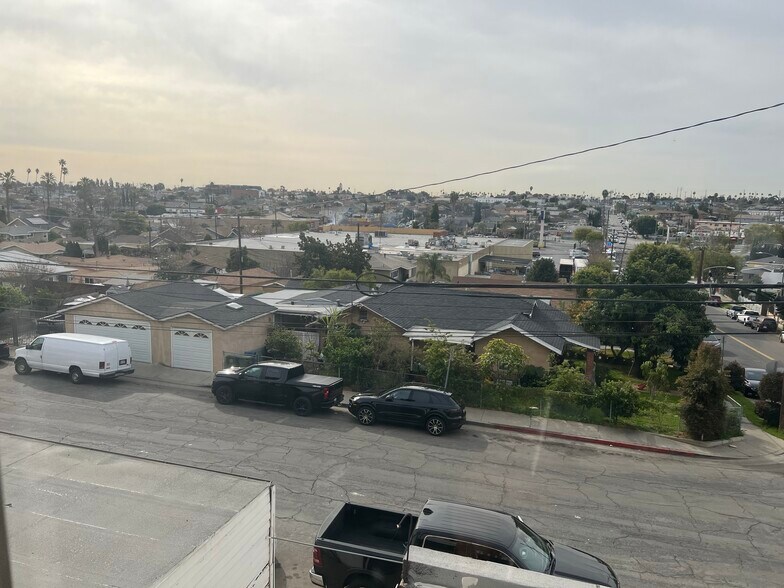 More Photos Of 3303 Floral Dr, Los Angeles Apartments For Sale