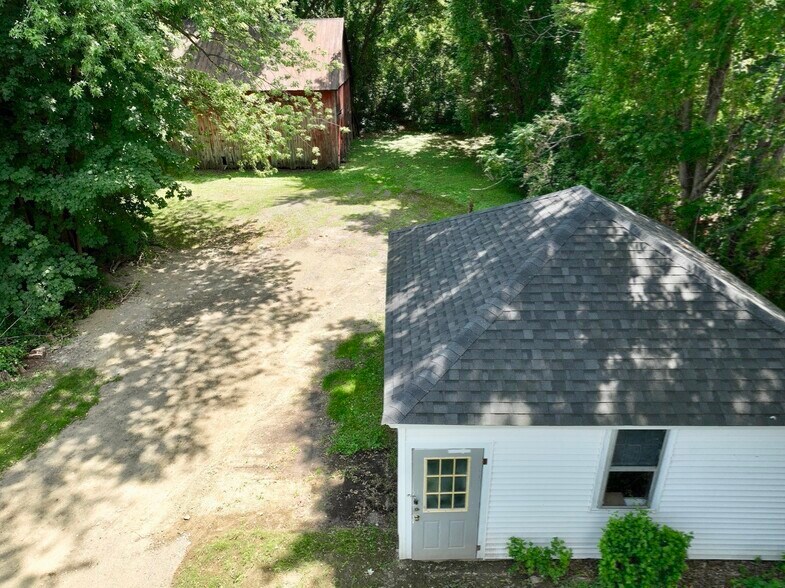 More Photos Of 153 Russell St, Hadley Multifamily For Sale
