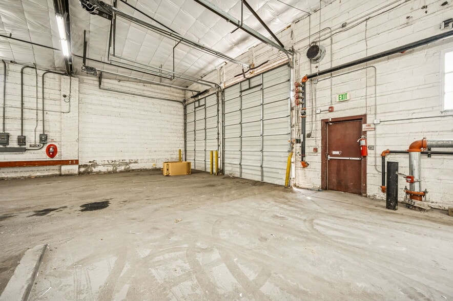 More Photos Of 313 W Bayaud Ave, Denver Warehouse For Sale