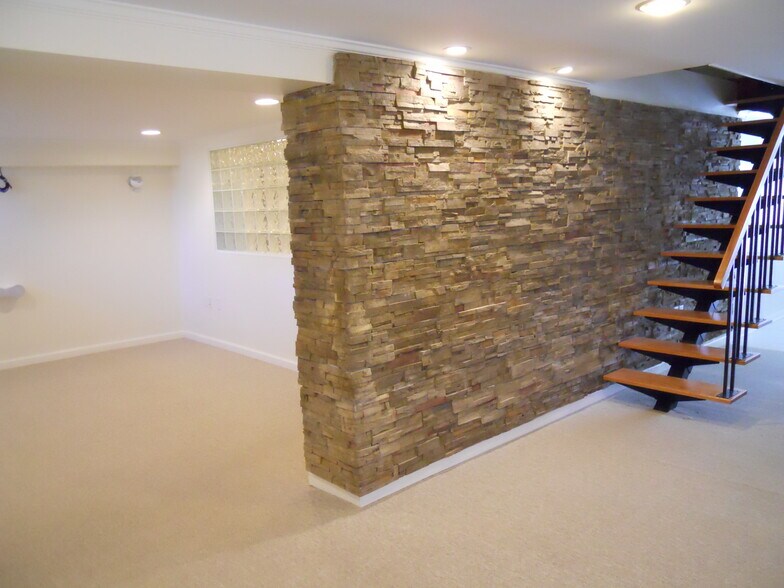 More Photos Of 3554-3556 Woodcrest Ave, Newtown Square Apartments For Sale