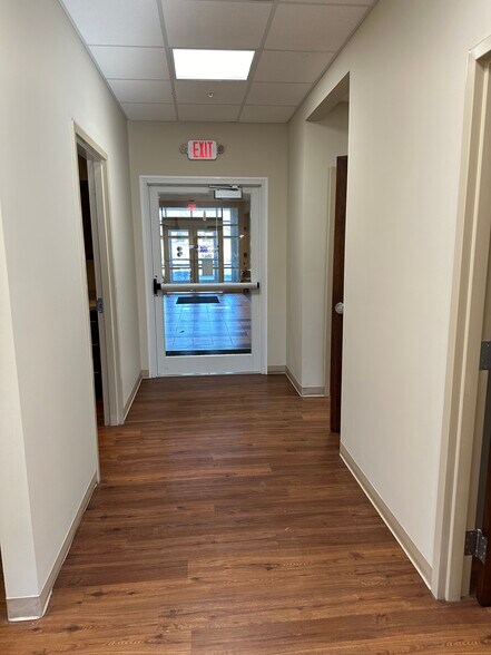 More Photos Of 101 Financial Dr, Elizabethtown Medical For Lease