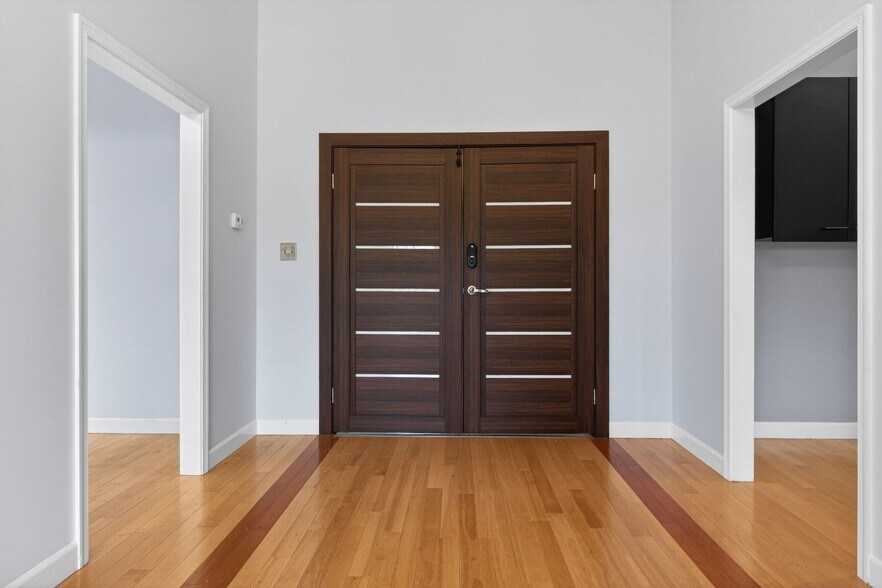 More Photos Of 1142-1148 Walker Rd, Great Falls Medical For Sale