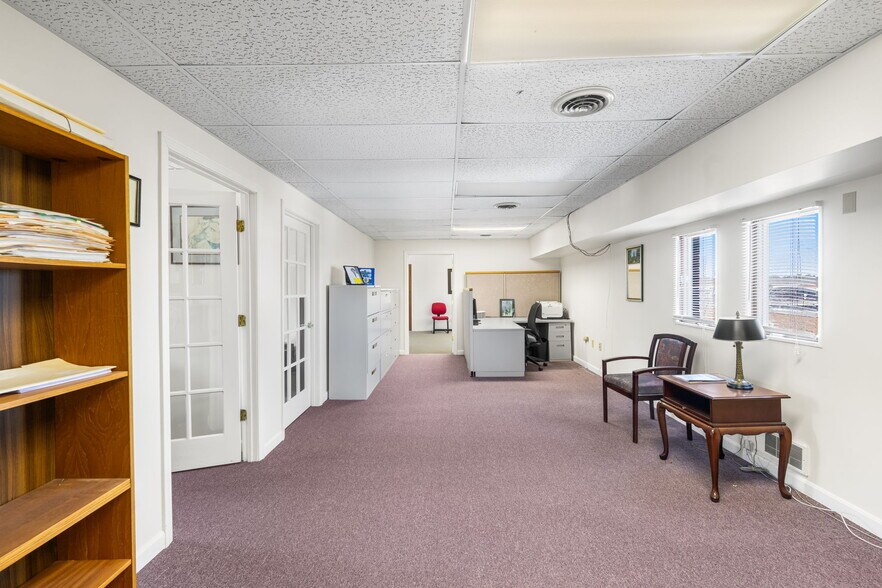 More Photos Of 1399 Washington St, Hanover Office For Sale