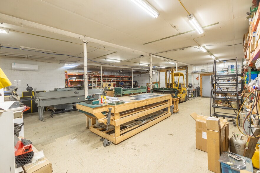 More Photos Of 701 I St, Bedford Warehouse For Sale