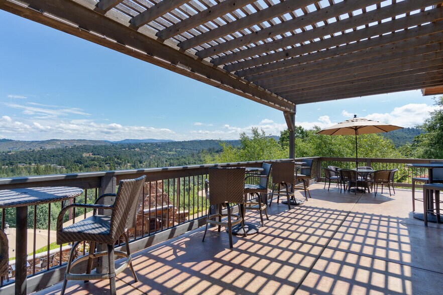 More Photos Of 8054 Fairplay Rd, Somerset Winery Vineyard For Sale