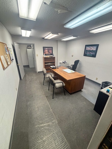 More Photos Of 3803 Mankins Ave, Odessa Warehouse For Sale