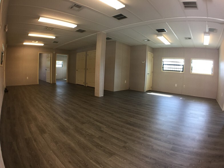More Photos Of 4439 Pinemont Dr, Houston Land For Lease