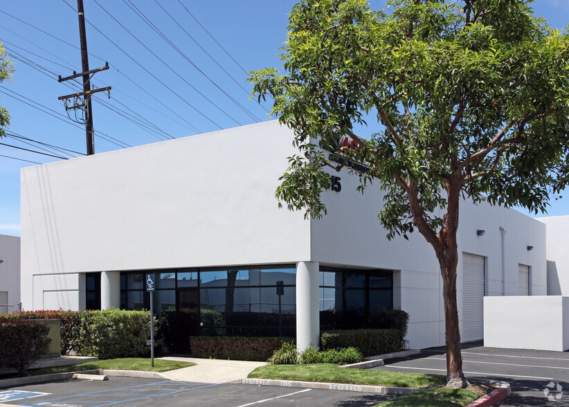Primary Photo Of 1315 S Lewis St, Anaheim Warehouse For Lease