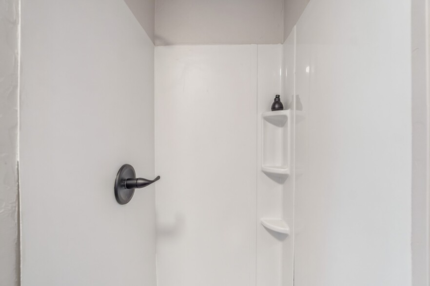 More Photos Of 740 Deans Row Ave, Norman Apartments For Sale