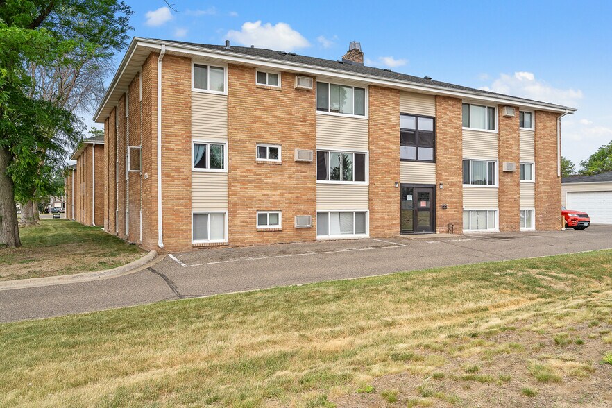 Primary Photo Of 5324-5340 Hanson Ct N, Crystal Apartments For Sale