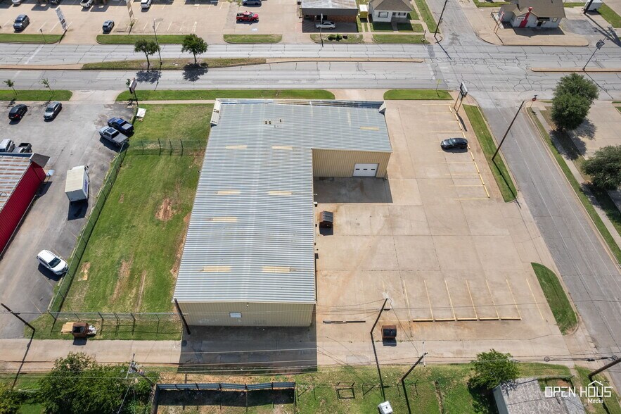 More Photos Of 2412 Kemp Blvd, Wichita Falls Light Manufacturing For Sale
