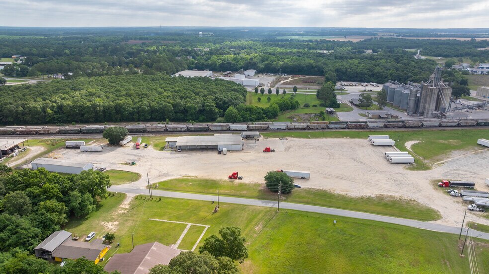 More Photos Of 565 Thomas St, Camilla Industrial For Sale