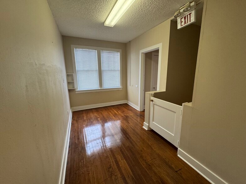 More Photos Of 436 S Fannin Ave, Tyler Office Residential For Sale