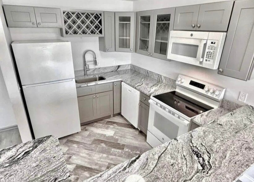 More Photos Of 4400 1st St N, Saint Petersburg Apartments For Sale