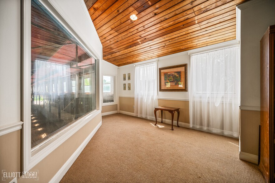 More Photos Of 1785 Old River Rd, Natchitoches Light Manufacturing For Sale