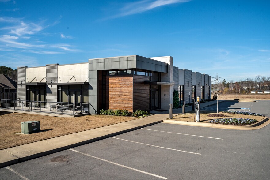 More Photos Of 15315 Kanis Rd, Little Rock Office For Sale