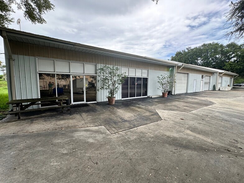 More Photos Of 663 2nd Ln, Vero Beach Warehouse For Sale