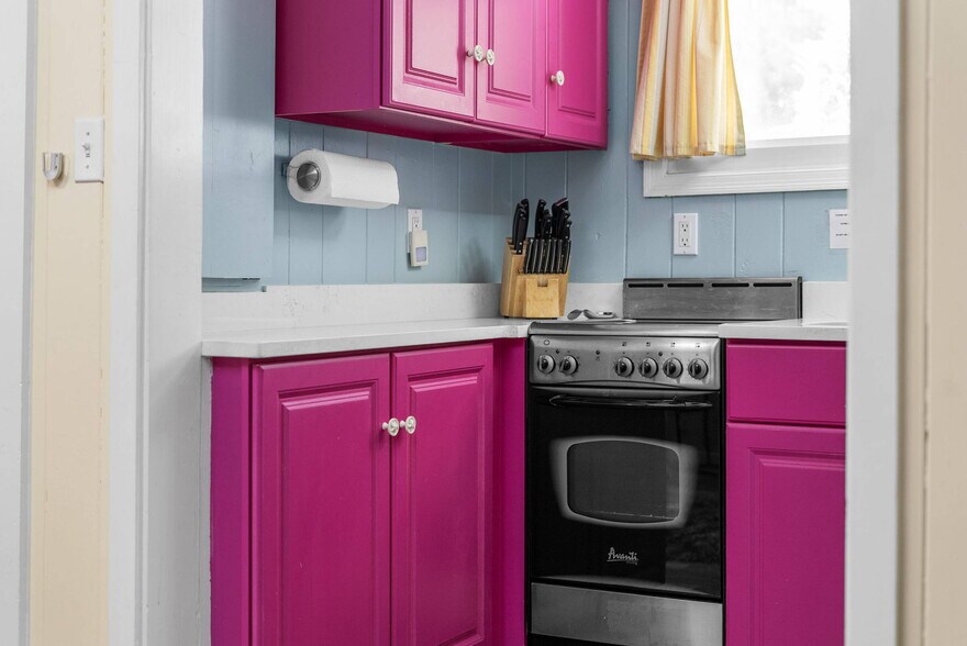 More Photos Of 6550 Sabal Dr, Sarasota Apartments For Sale