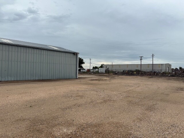 More Photos Of 3319 Highway 152, Pampa Warehouse For Lease