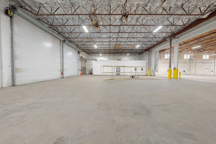 More Photos Of 13185 NW 47th Ave, Opa-locka Warehouse For Sale