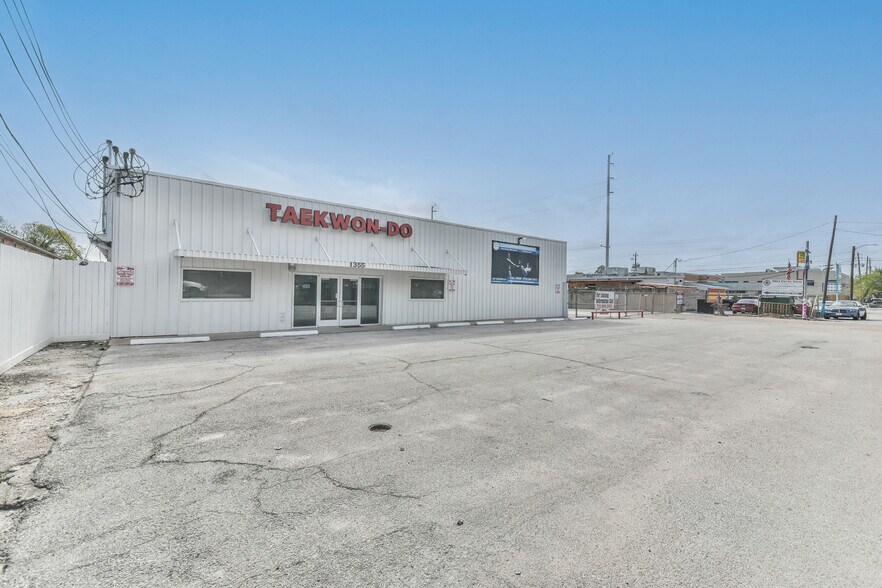 Primary Photo Of 1355 Judiway St, Houston Warehouse For Lease