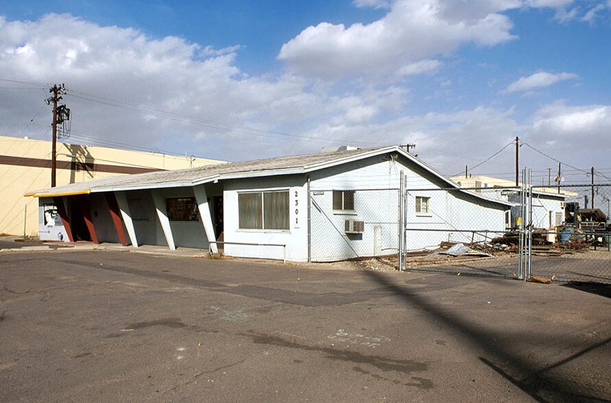 Primary Photo Of 2301 N 27th Ave, Phoenix Service For Sale