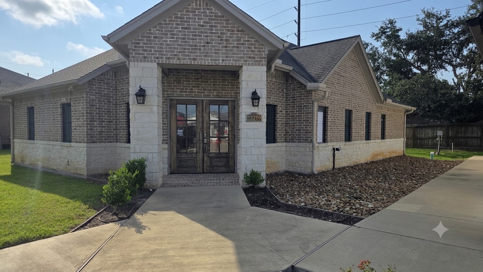 More Photos Of 23219 Red River Dr, Katy Medical For Sale
