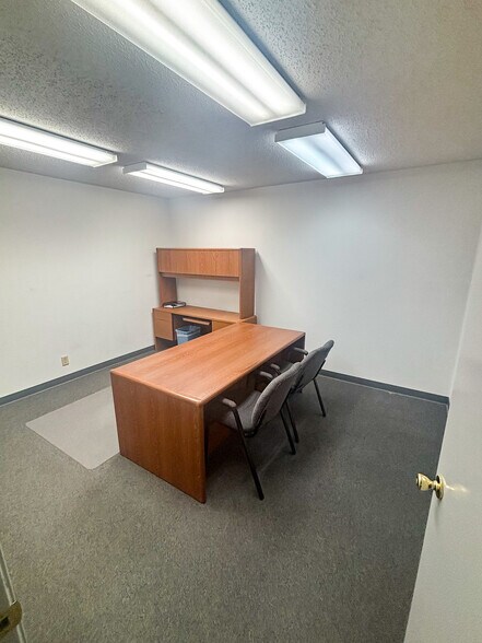 More Photos Of 3803 Mankins Ave, Odessa Warehouse For Sale
