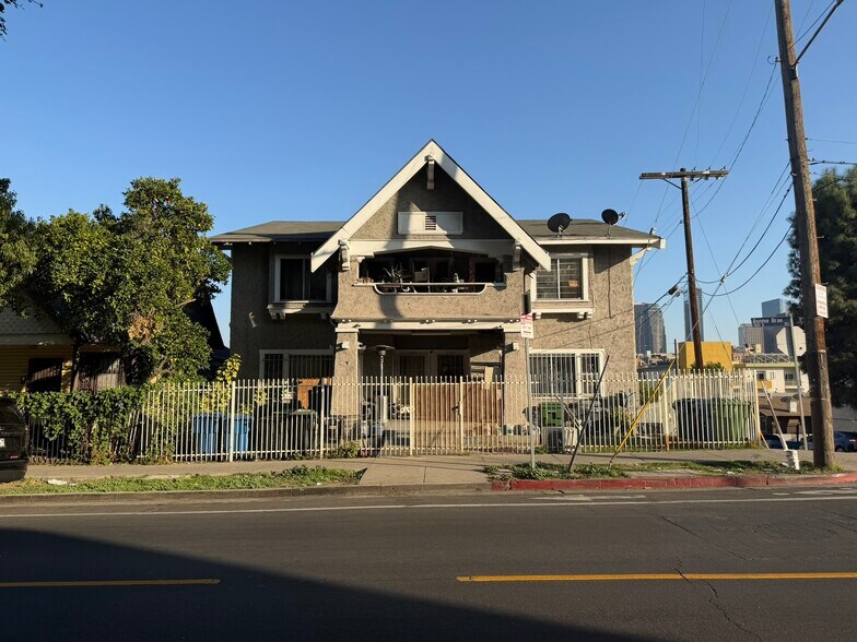 More Photos Of 326 S Bonnie Brae St, Los Angeles Apartments For Sale