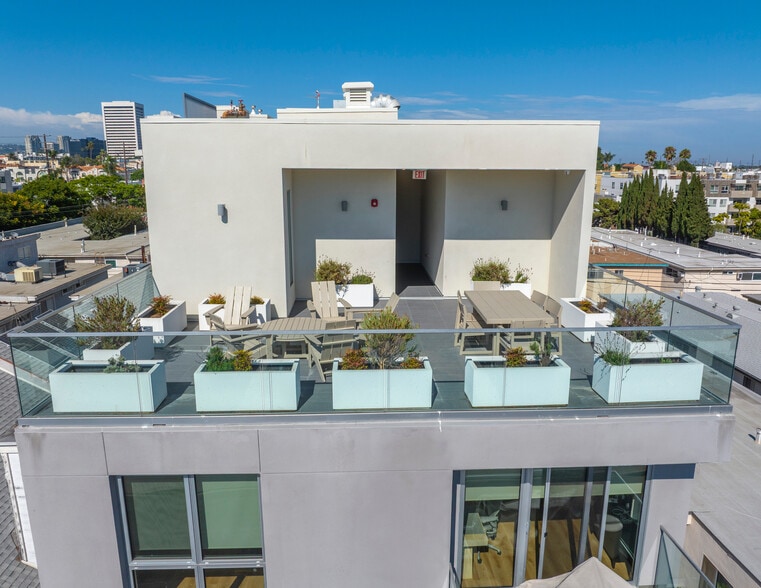 More Photos Of 1814 Federal Ave, Los Angeles Apartments For Sale