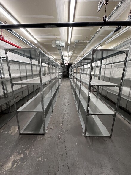 More Photos Of 470 Broadway, New York Storefront For Sale