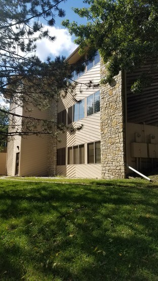 More Photos Of 4228 S Hocker Dr, Independence Office For Sale