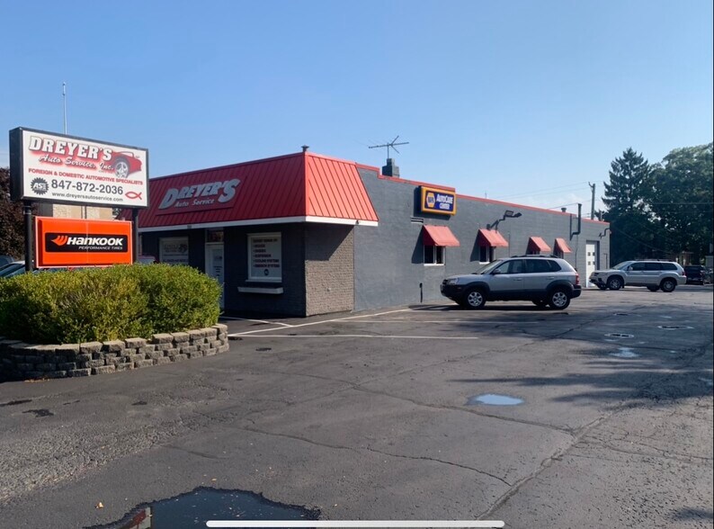 More Photos Of 3001 Sheridan Rd, Zion Auto Repair For Sale