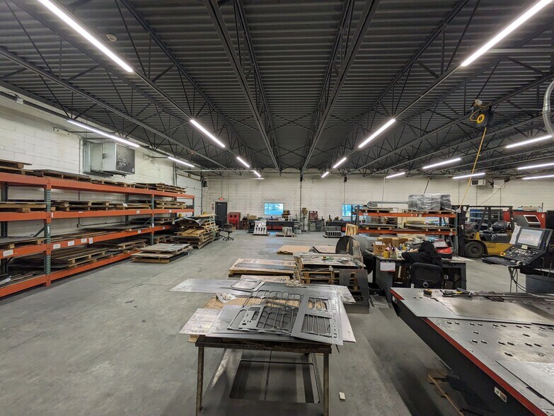 More Photos Of 620 Fairfield Ct, Ann Arbor Research And Development For Sale