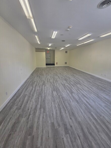 More Photos Of 2468-2474 Montauk Hwy, Brookhaven Unknown For Lease