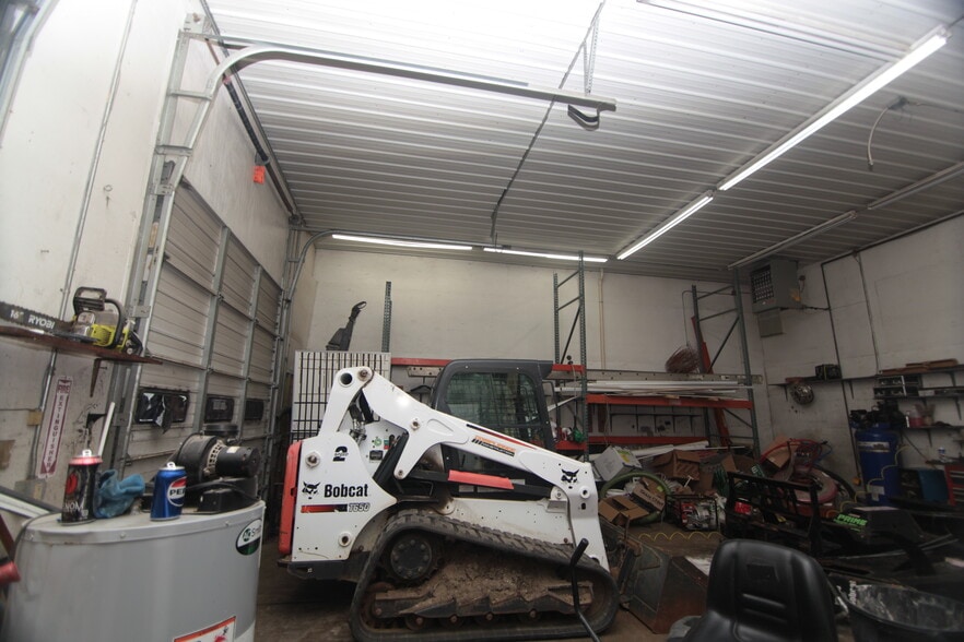 More Photos Of 4706 12th St, Rock Island Auto Dealership For Sale