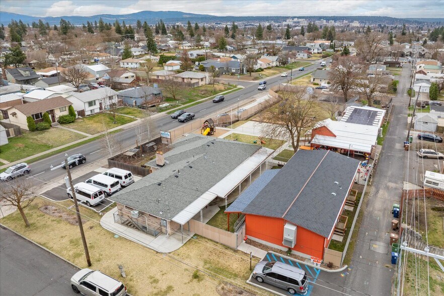More Photos Of 4125 N Maple St, Spokane Schools For Sale