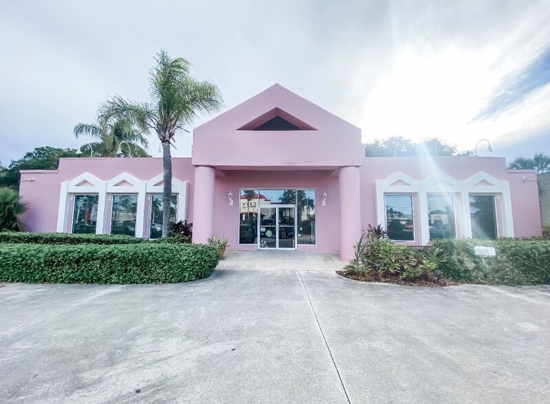 Primary Photo Of 2700 NW Federal Hwy, Stuart Freestanding For Sale