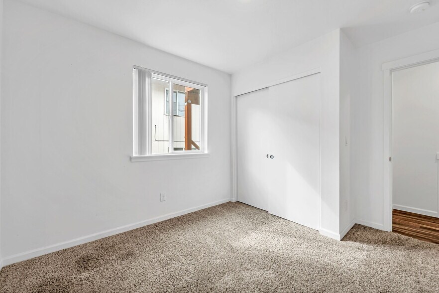 More Photos Of 3942 Ward Dr NE, Salem Apartments For Sale