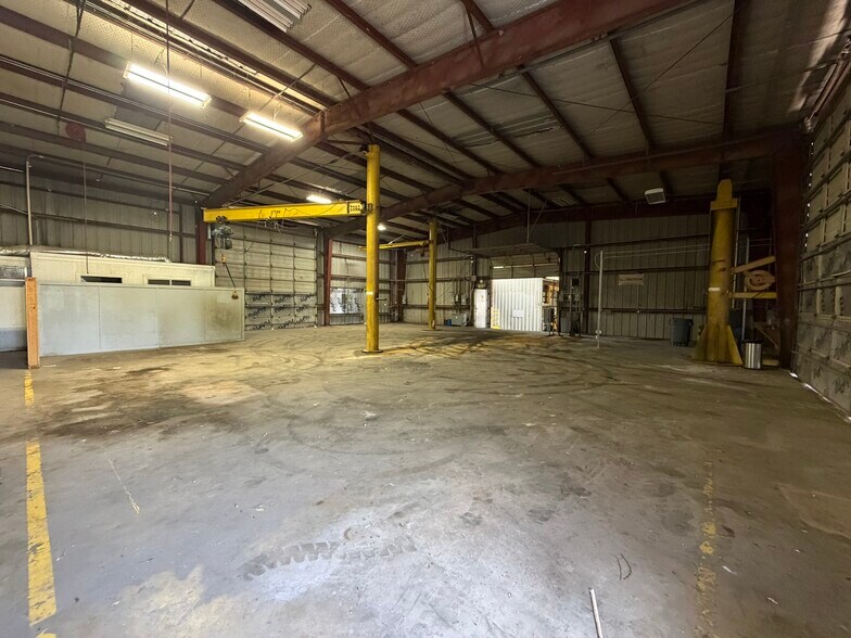More Photos Of 5808 Fm 3455 Rd, Navasota Manufacturing For Lease