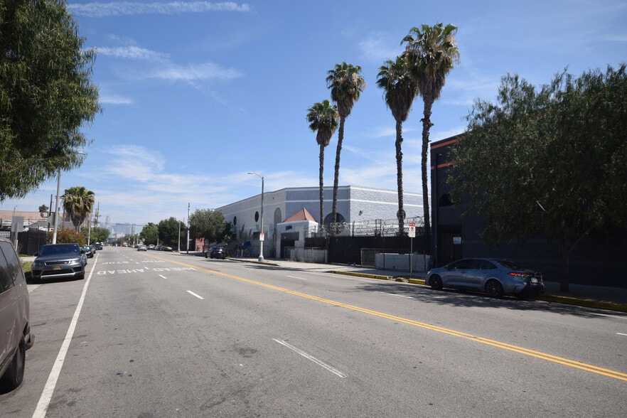 Primary Photo Of 3800 S Hill St, Los Angeles Warehouse For Lease