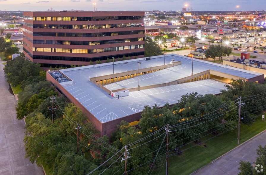 More Photos Of 6671 Southwest Fwy, Houston Office For Lease