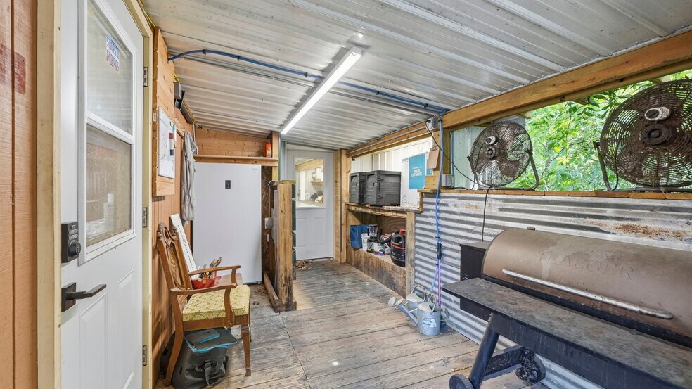 More Photos Of 109 Center St, Larwill Restaurant For Sale