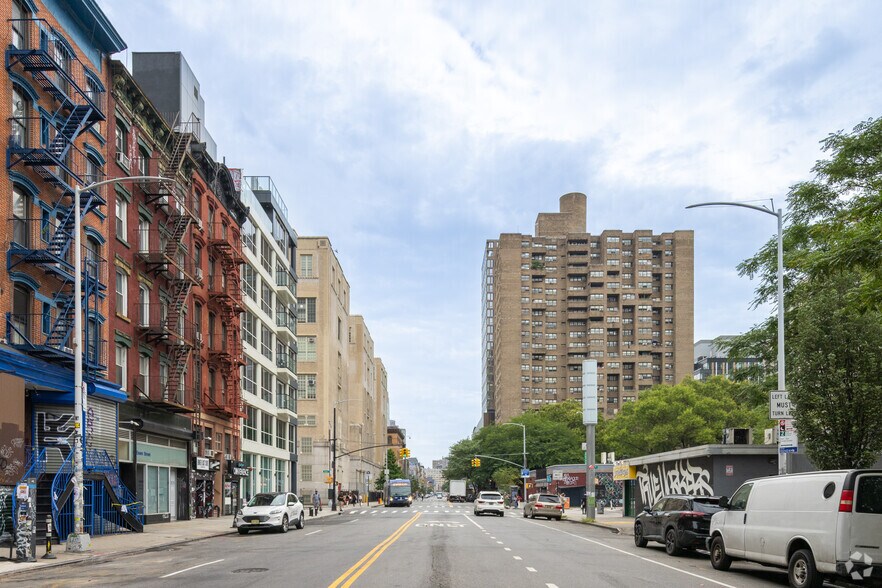 More Photos Of 49 Essex St, New York Multifamily For Sale