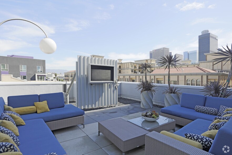 More Photos Of 1111 Wilshire Blvd, Los Angeles Apartments For Lease